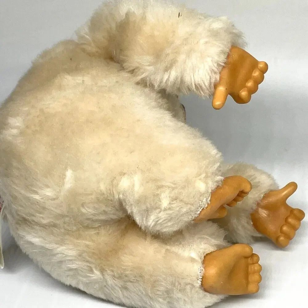 Gorilla Thumb Sucker 7
